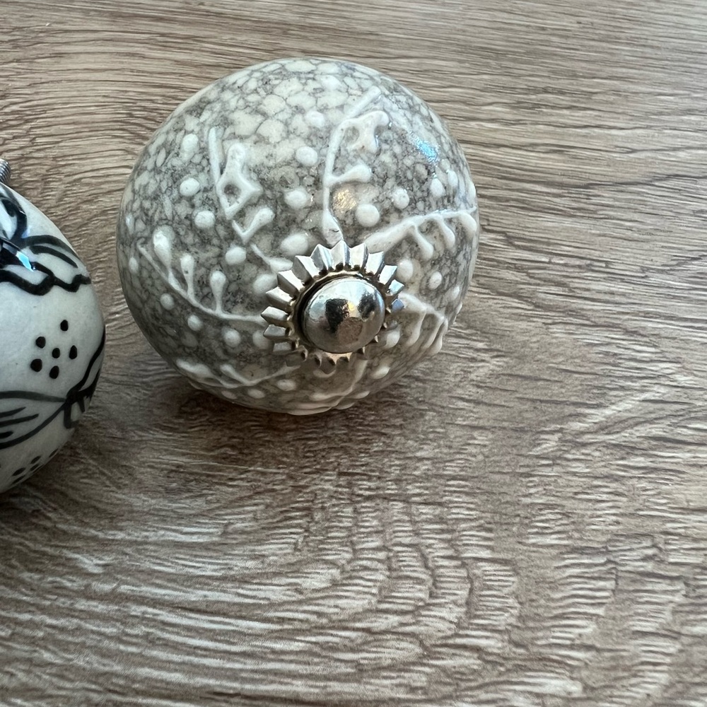 Drawer Knobs - Picture 4 of 6